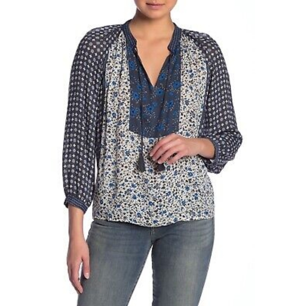 Lucky Brand Blue Floral Tassle Bohemian Top Sz M Viscose Cottagecore Dainty Soft
